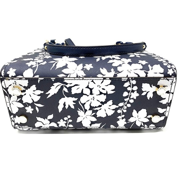 NWT MK SOFIA TOTE W/ WALLET - Picture 4 of 8